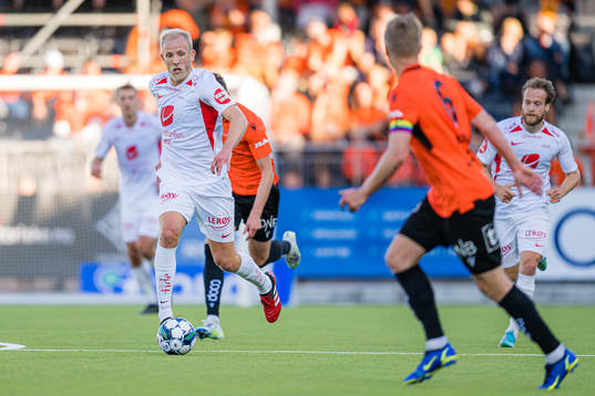 Vegard Leikvoll Moberg of Brann