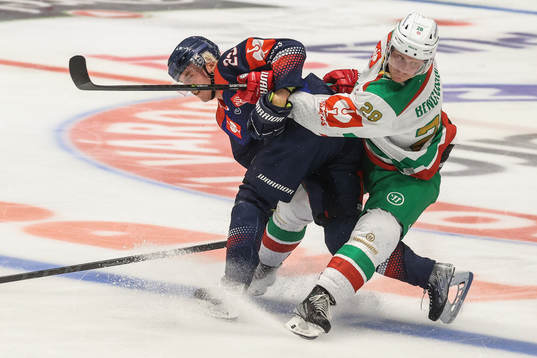 Natan Vertes of Fehervar and Anton Bengtsson of Rögle