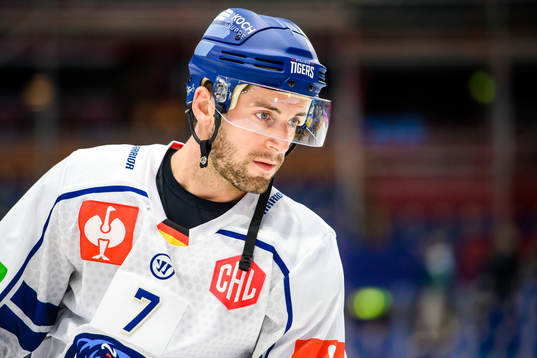 Straubing Tigers Taylor Leier ahead the CHL game between