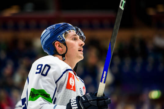Straubing Tigers Luke Adam ahead the CHL game between