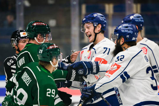 Färjestad Oscar Lawner and Straubing Tigers Trent Bourque