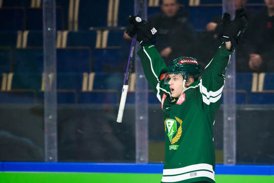 Färjestad Lucas Forsell celebrates