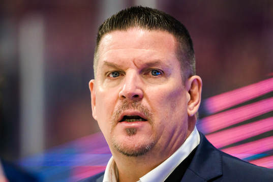 Straubing Tigers head coach Tom Pokel