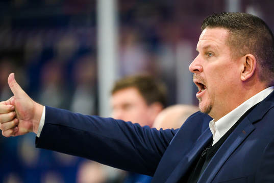 Straubing Tigers head coach Tom Pokel