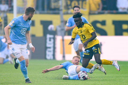 Malmö FFs Anders Christiansen och Elfsborgs Emmanuel