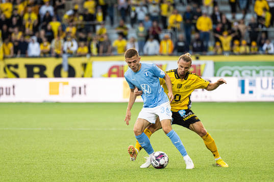 Malmö FFs Patriot Sejdiu och Elfsborgs Niklas Hult