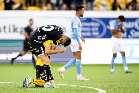 Elfsborgs målvakt Hákon Valdimarsson och André Ibsen