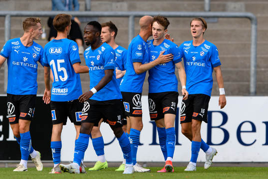 Halmstads Alexander Johansson jublar