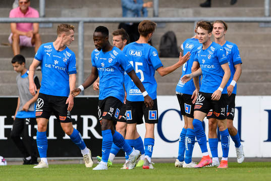 Halmstads spelare jublar