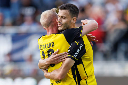 Häckens Mikkel Rygaard Jensen och Alexander Jeremejeff
