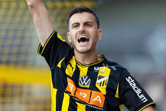 Häckens Alexander Jeremejeff reagerar
