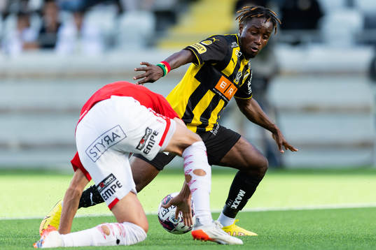 Häckens Ibrahim Sadiq och Degerfors Gustav Granath