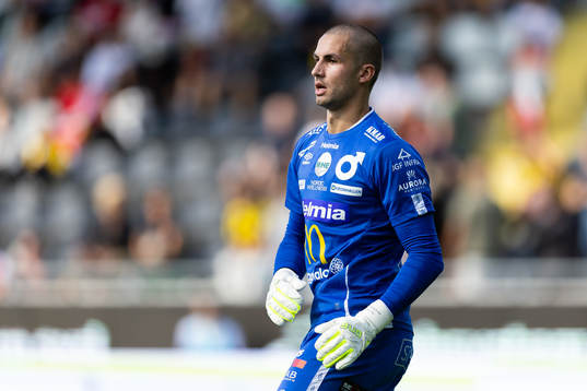 Degerfors målvakt Alfie Malik Whiteman