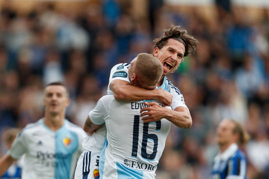 Bläddra bland fler bilder av Fotboll, Allsvenskan, Sirius - Djurgården