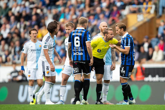Domare Kristoffer Karlsson och Sirius Daniel Stensson