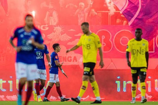 Osame Sahraoui of Vålerenga celebrates