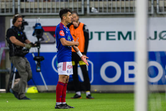 Osame Sahraoui of Vålerenga celebrates