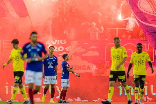 Osame Sahraoui of Vålerenga celebrates