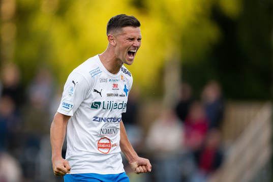 Värnamos Marcus Antonsson jublar