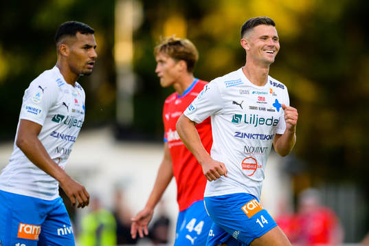Värnamos Marcus Antonsson jublar