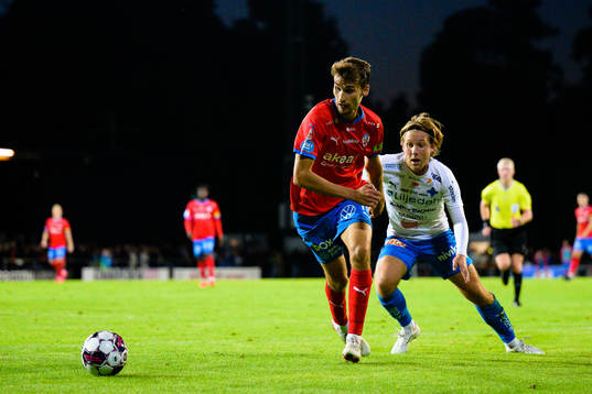 Helsingborgs Rasmus Wiedesheim-Paul och Värnamos William