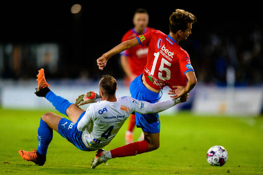 Värnamos Evaldo Nascimento Lamaur Neto och Helsingborgs