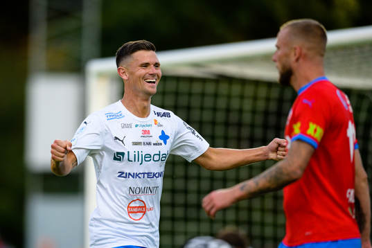 Värnamos Marcus Antonsson jublar