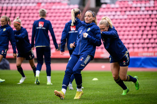 Kosovare Asllani and Rebecka Blomqvist of the Swedish
