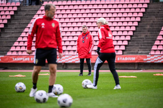 Peter Gerhardsson, head coach of the Swedish women's