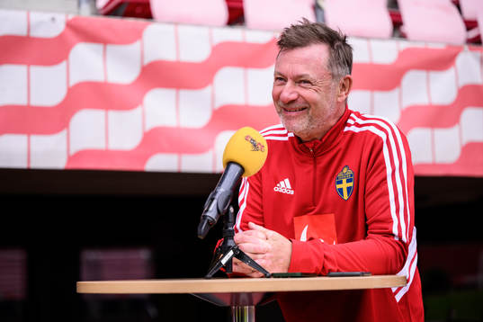 Peter Gerhardsson, head coach of the Swedish women's