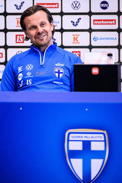 Marko Saloranta, head coach of Finland's women's national