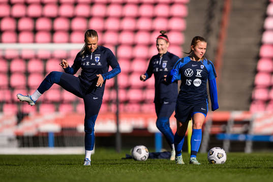 Players of Finland's women's national team at a training