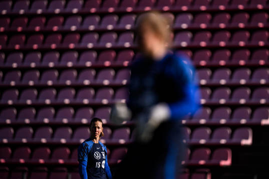 goalkeeper Tinja-Riikka Korpela of Finland's women's