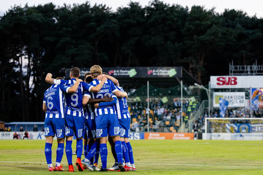 IFK Göteborgs spelare jublar