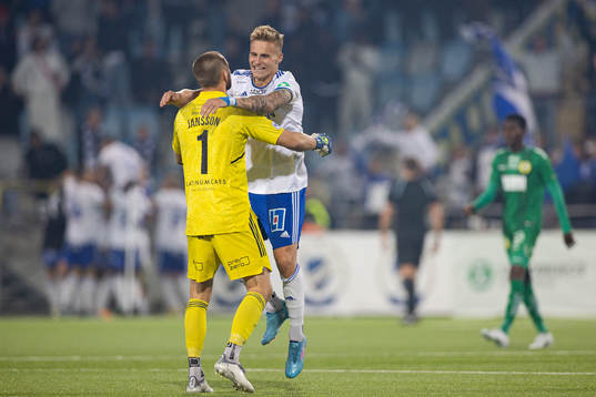 IFK Norrköpings målvakt Oscar Jansson och Marco Lund