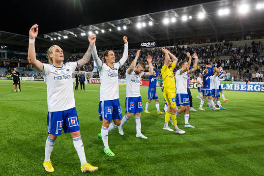 IFK Norrköpings spelare jublar