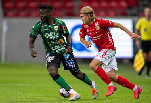 Varbergs Gideon Mensah och Kalmars Sebastian Nanasi