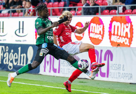 Varbergs Gideon Mensah och Kalmars Sebastian Nanasi