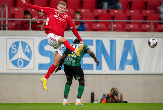 Kalmars Davíd Kristján Ólafsson och Varbergs Gideon