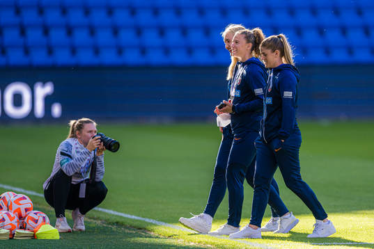 Noor Hoelsbrekken Eckhoff, Synne Skinnes Hansen and Maren