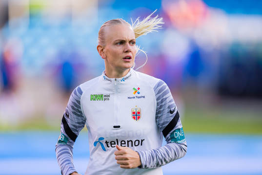 Karina Sævik of Norway warms up