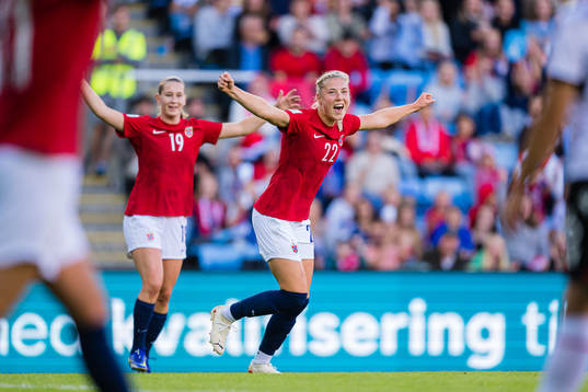 Sophie Roman Haug of Norway celebrates