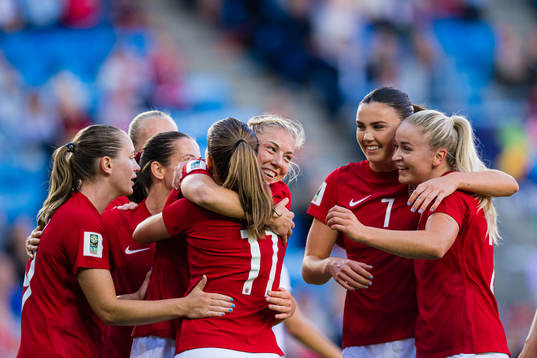 Sophie Roman Haug of Norway celebrates