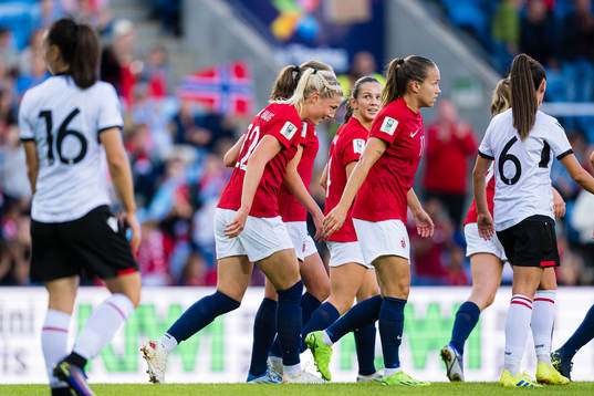 Sophie Roman Haug of Norway celebrates