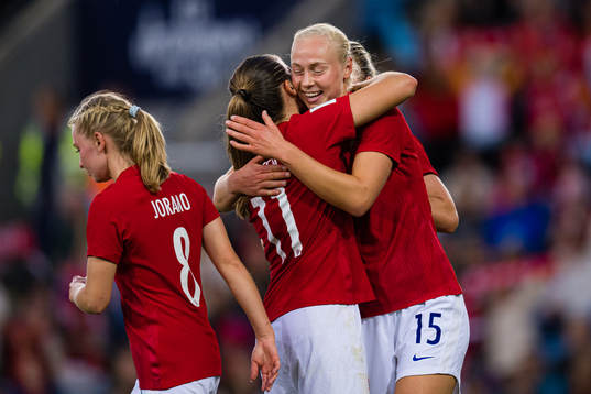 Sara Iren Lindbak Hørte of Norway celebrates