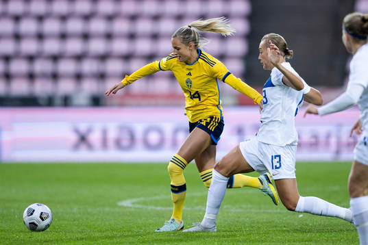 Nathalie Björn of Sweden and Jenny-Julia Danielsson of