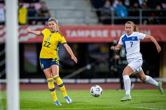 Olivia Schough of Sweden and Emmi Siren of Finland