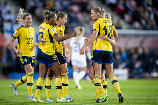 Olivia Schough , Madelen Janogy, Filippa Angeldahl ,