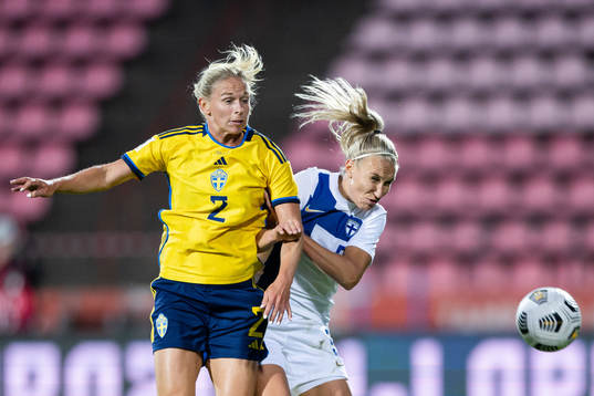 Jonna Andersson of Sweden and Emma Koivisto of Finland