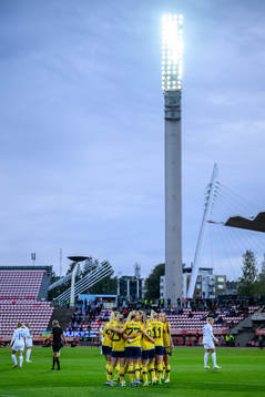 Stina Blackstenius of Sweden celbrate with teammates